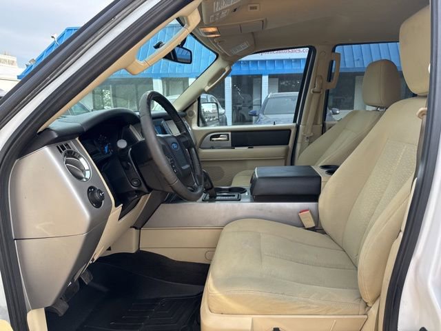 Used 2016 Ford Expedition XLT RWD image 9