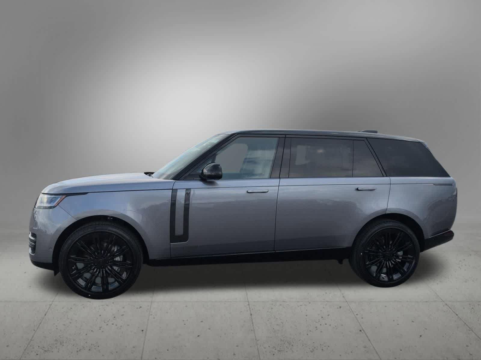 New 2026 Land Rover Range Rover Long Wheelbase SE AWD/4WD image 3