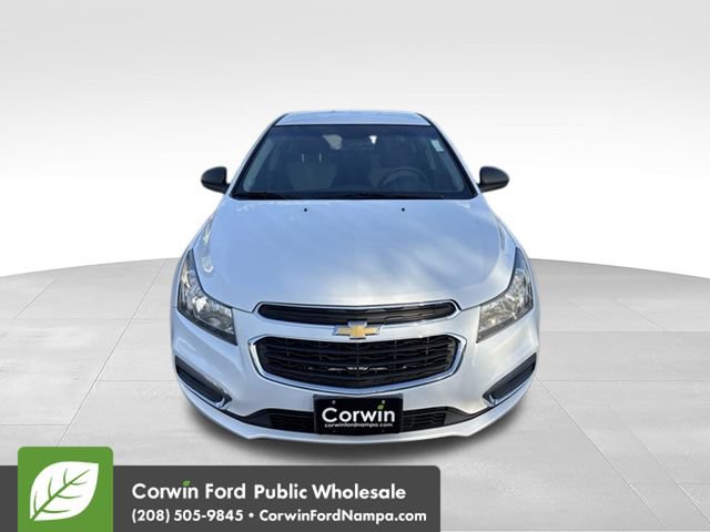 Used 2016 Chevrolet Cruze LS FWD image 2