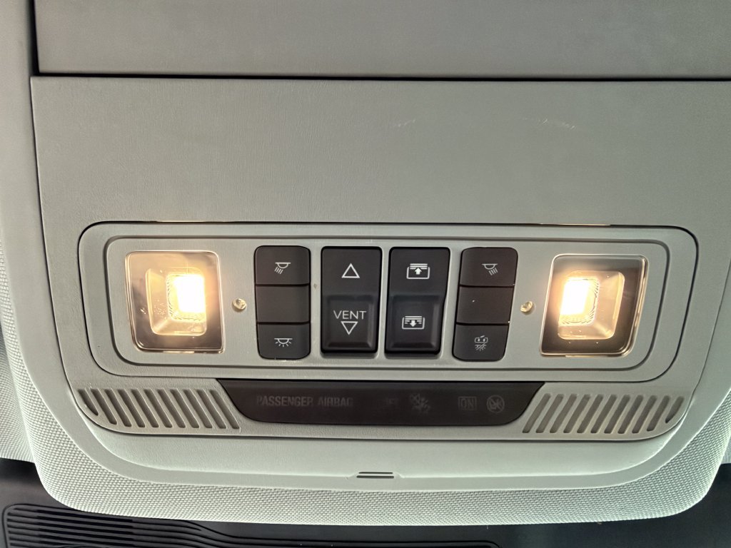 Used 2021 Ford Explorer XLT w/ Equipment Group 202A AWD/4WD image 31