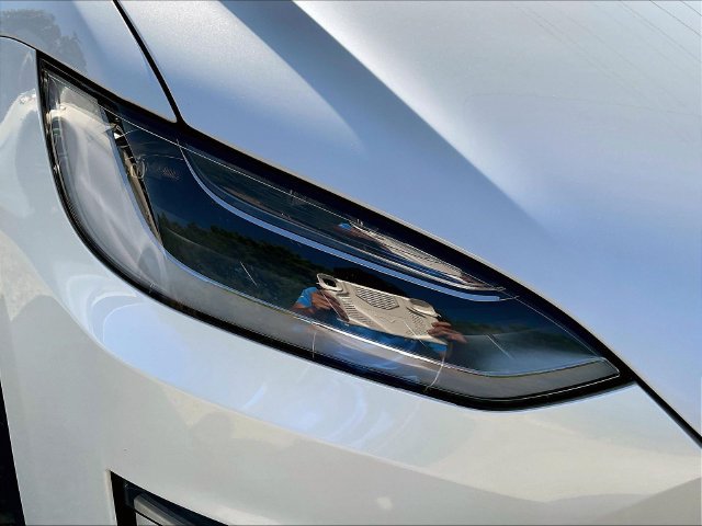 Used 2022 Tesla Model X AWD/4WD image 31