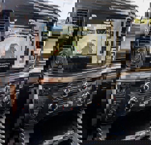 New 2026 Ford F350 Lariat w/ Black Appearance Package image 43