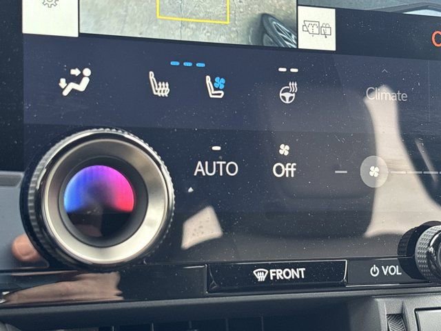 Used 2025 Lexus GX 550 AWD/4WD image 38