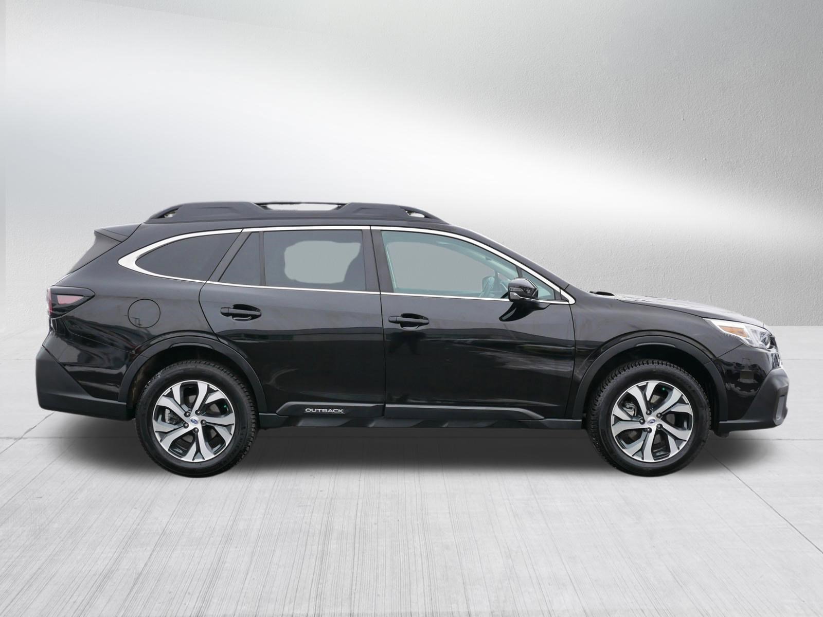 Used 2022 Subaru Outback Limited image 8