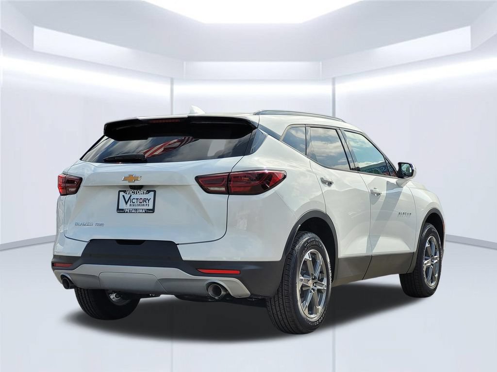 New 2026 Chevrolet Blazer LT w/ Sound & Technology Package AWD/4WD image 5