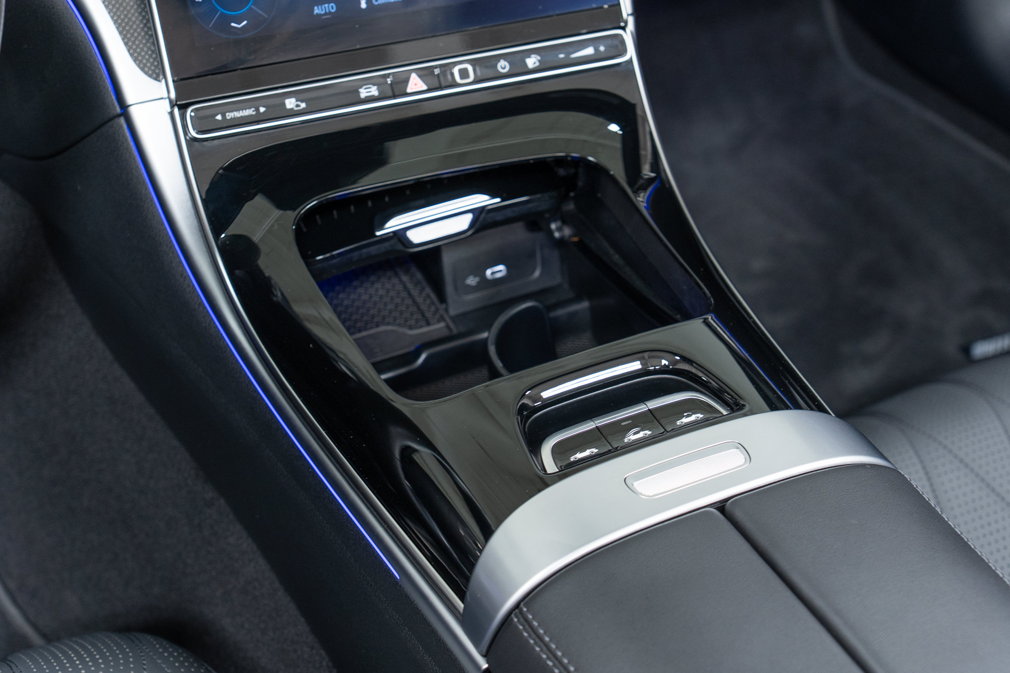 Certified 2024 Mercedes-Benz CLE 450 4MATIC Cabriolet image 21