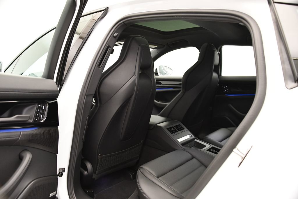 Certified 2024 Porsche Panamera 4 image 45
