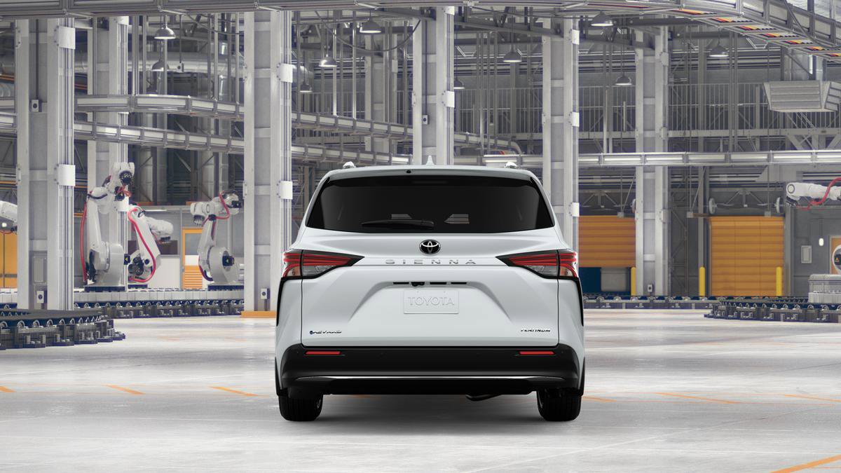 New 2026 Toyota Sienna Platinum image 8