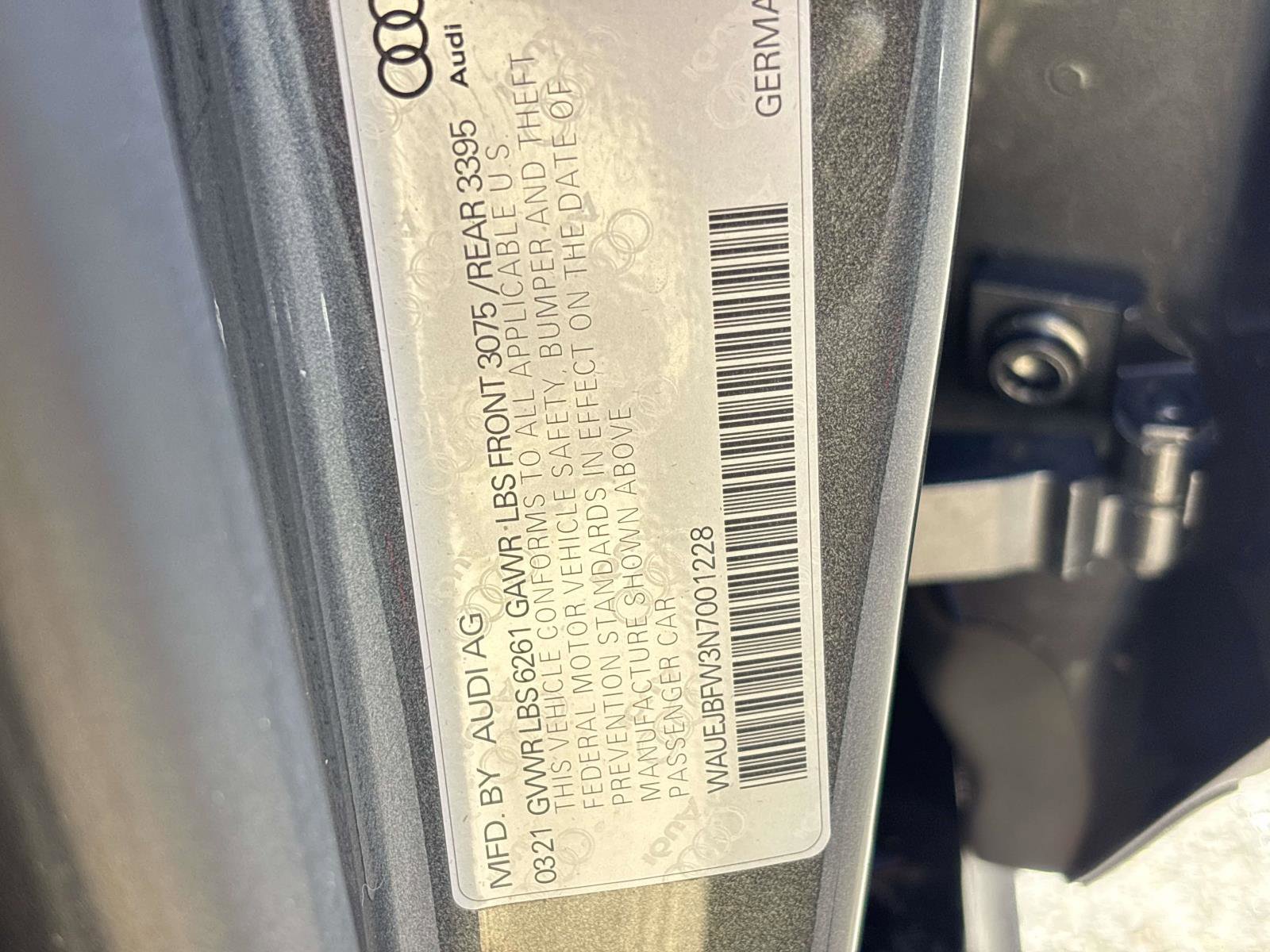 Used 2022 Audi e-tron GT Prestige image 29