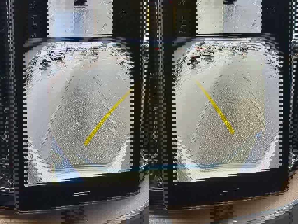 New 2026 Volvo XC60 B5 Plus w/ Protection Package Premier image 27