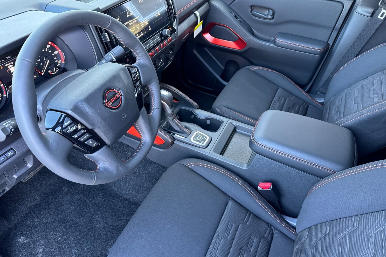 New 2026 Nissan Frontier PRO-4X w/ Tow Package image 7