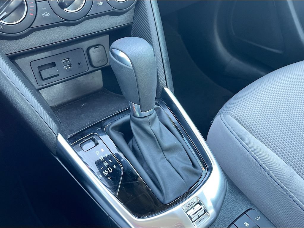 Used 2019 Toyota Yaris LE FWD image 16