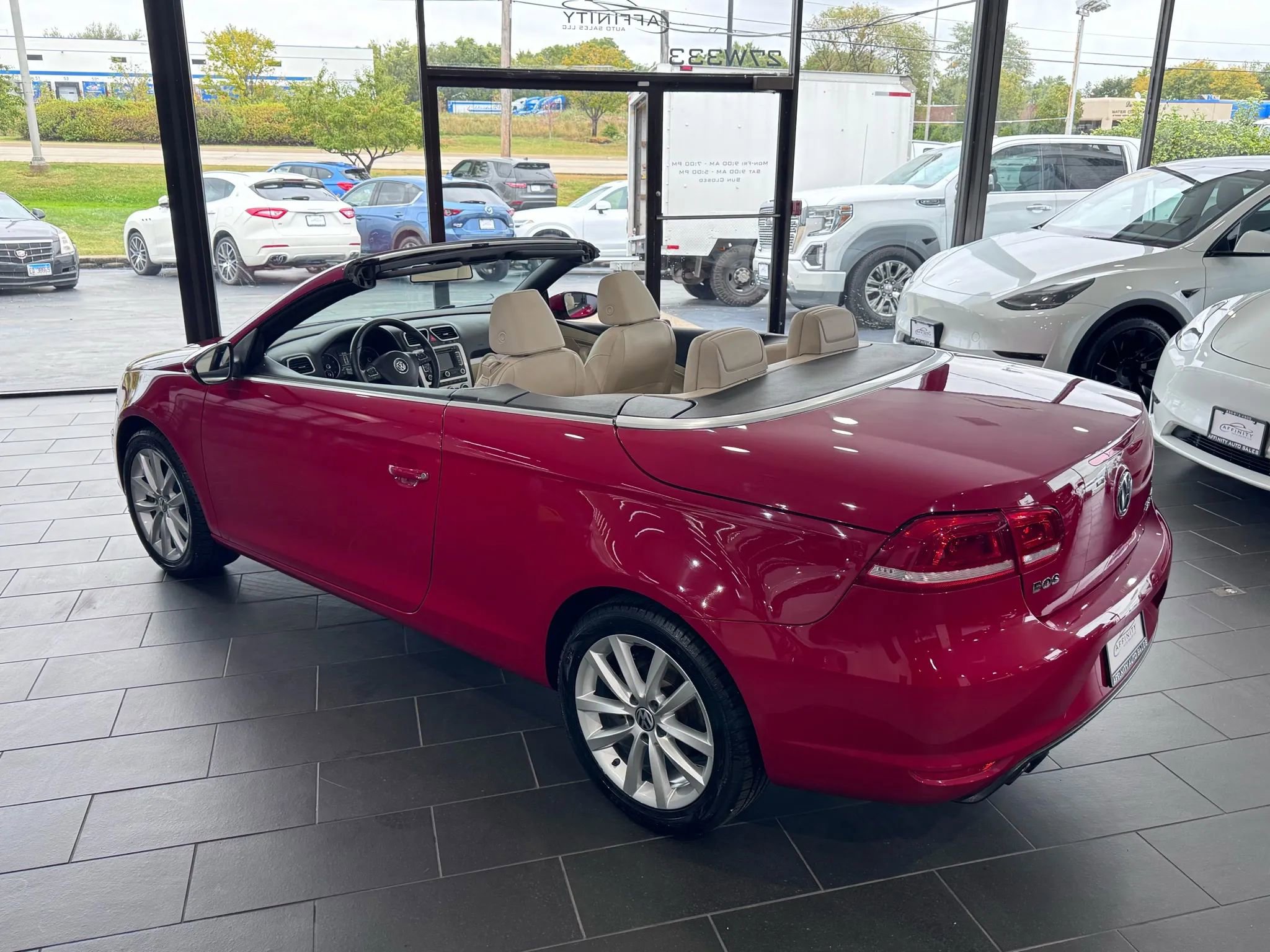 Used 2014 Volkswagen Eos Komfort image 3