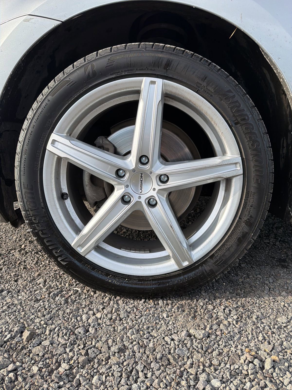 Used 2016 Volkswagen Golf Limited Edition image 9