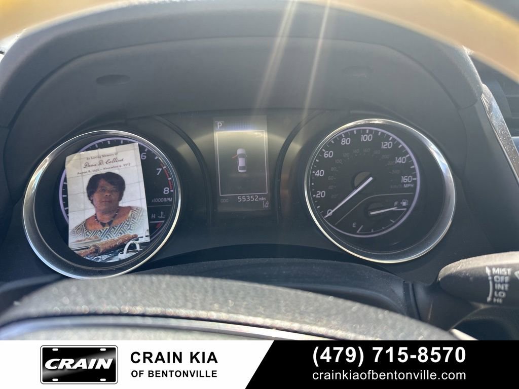 Used 2020 Toyota Camry SE image 21