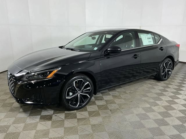 New 2025 Nissan Altima 2.5 SR w/ SR Premium Package image 3