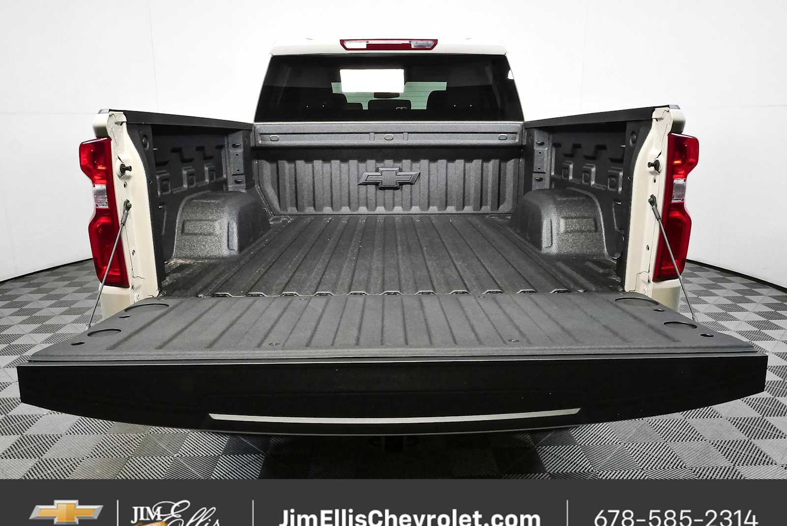 New 2026 Chevrolet Silverado 1500 RST w/ RST Select Package AWD/4WD image 25