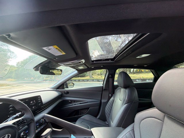 New 2026 Hyundai Elantra SEL Sport FWD image 14