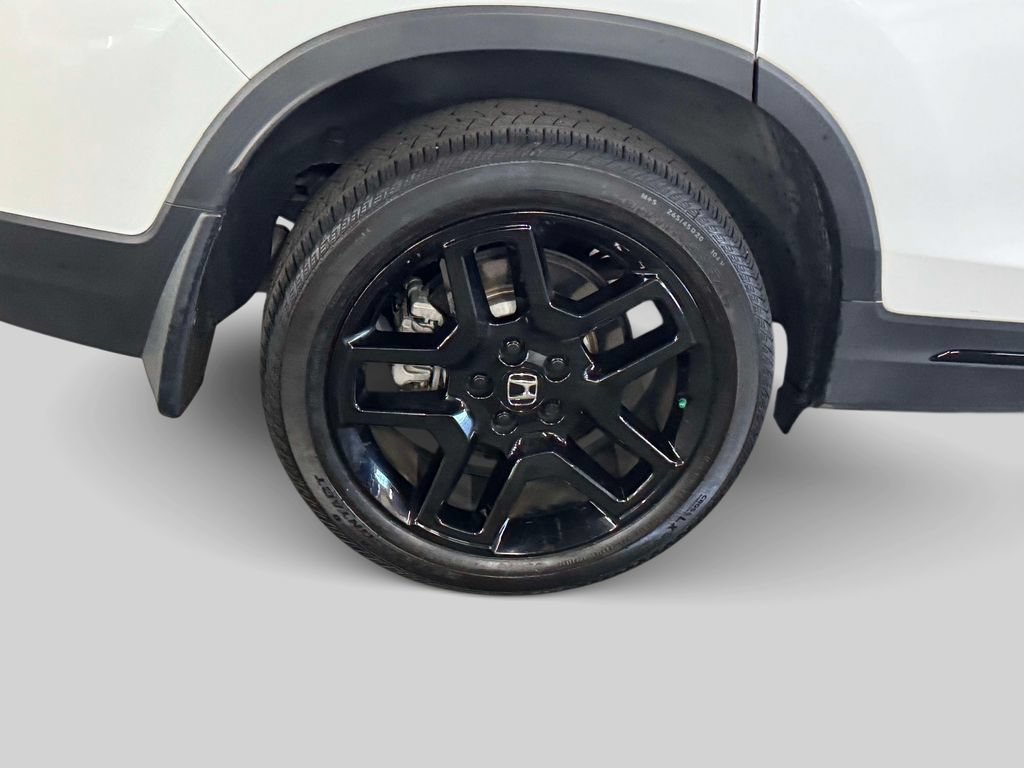 Certified 2024 Honda Passport Black Edition image 5