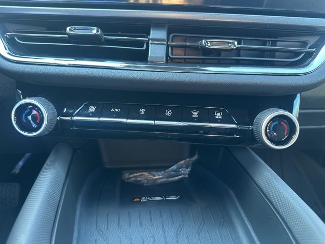 New 2025 Chevrolet Equinox EV RS w/ Active Safety Package 3 AWD/4WD image 15