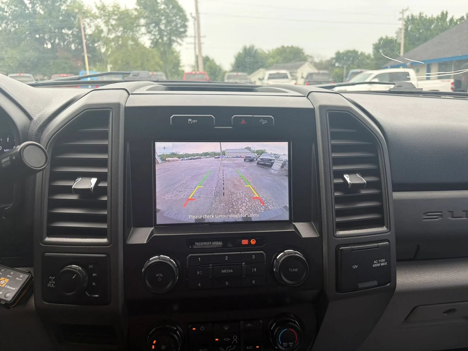 Used 2020 Ford F250 XL w/ STX Appearance Package AWD/4WD image 14