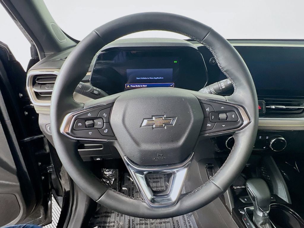 Used 2025 Chevrolet TrailBlazer ACTIV w/ Convenience Package image 10