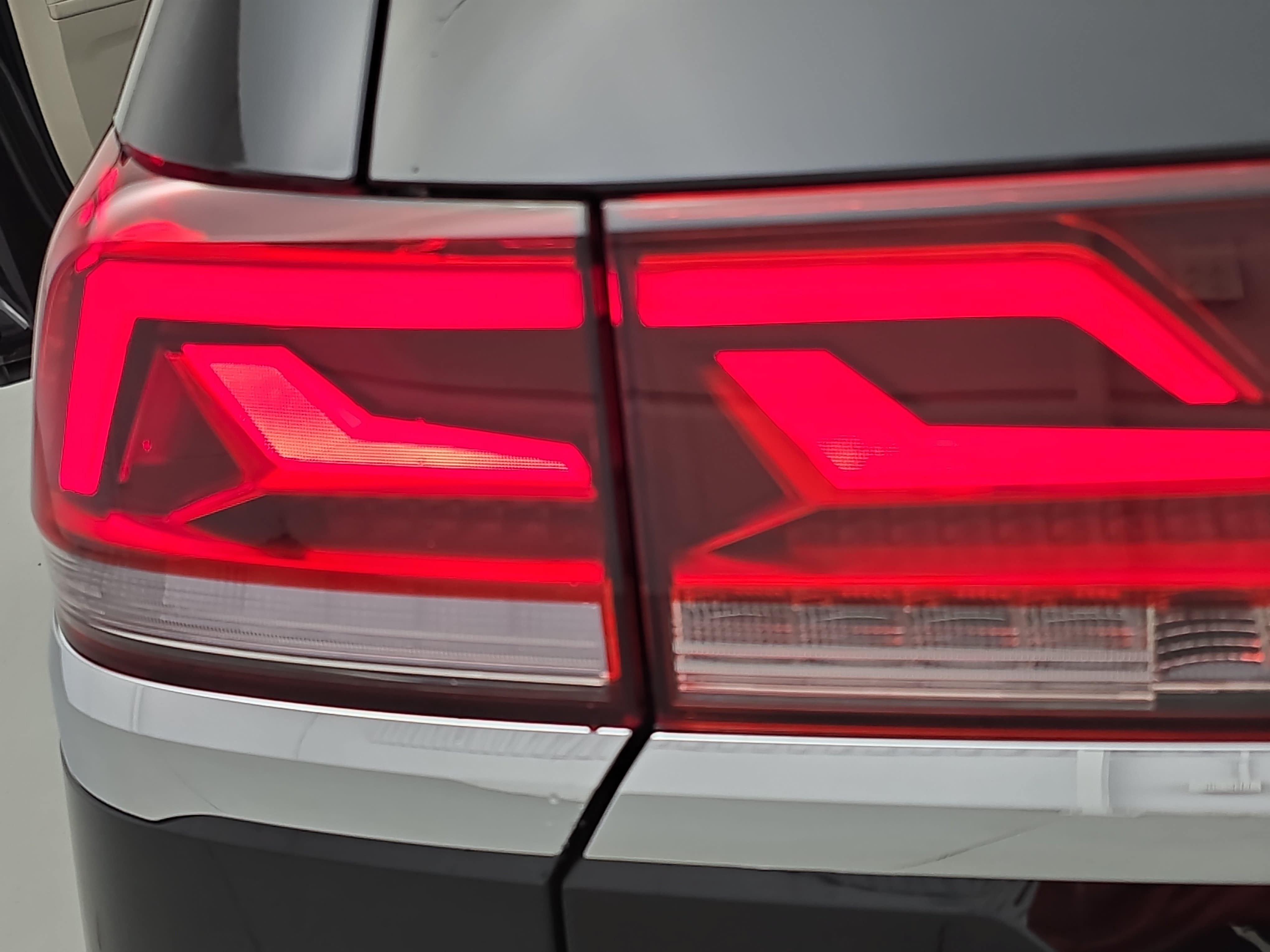 New 2026 Volkswagen Atlas SE FWD image 35