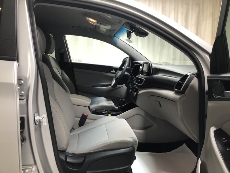 Used 2020 Hyundai Tucson SE image 12