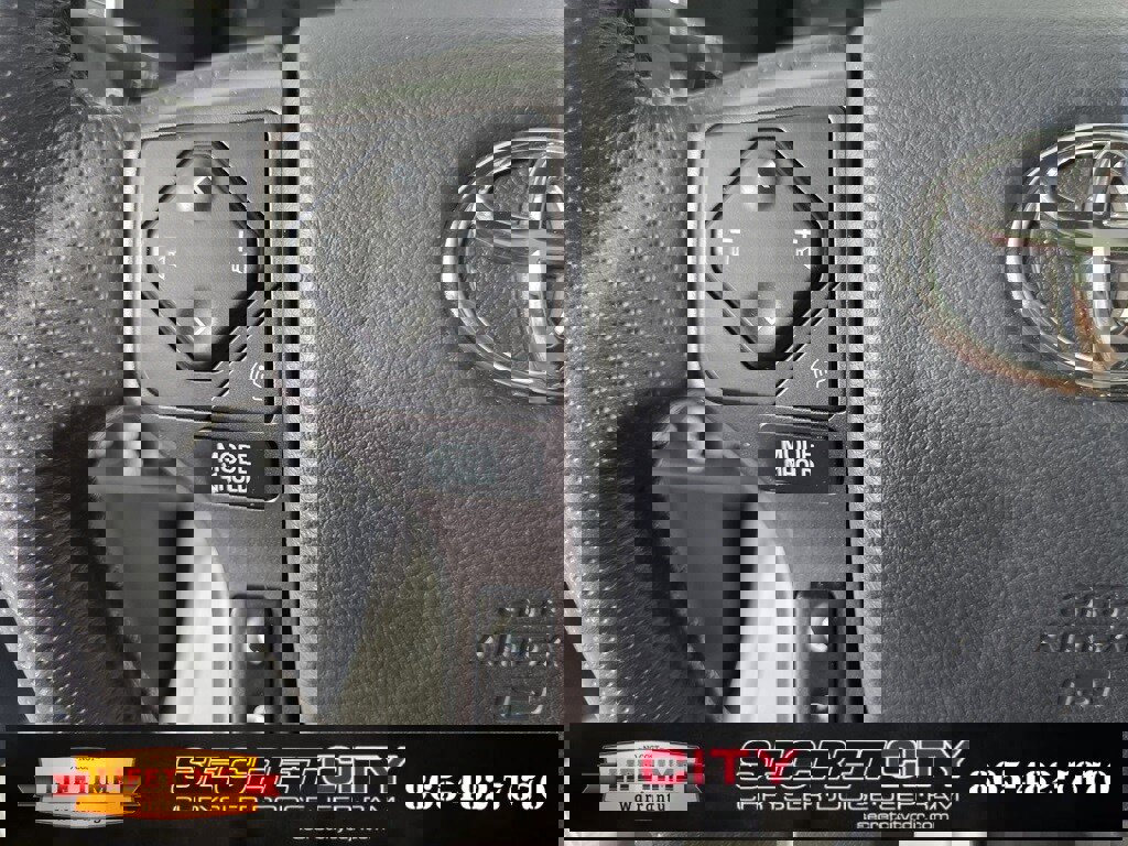 Used 2018 Toyota Tacoma TRD Sport image 16