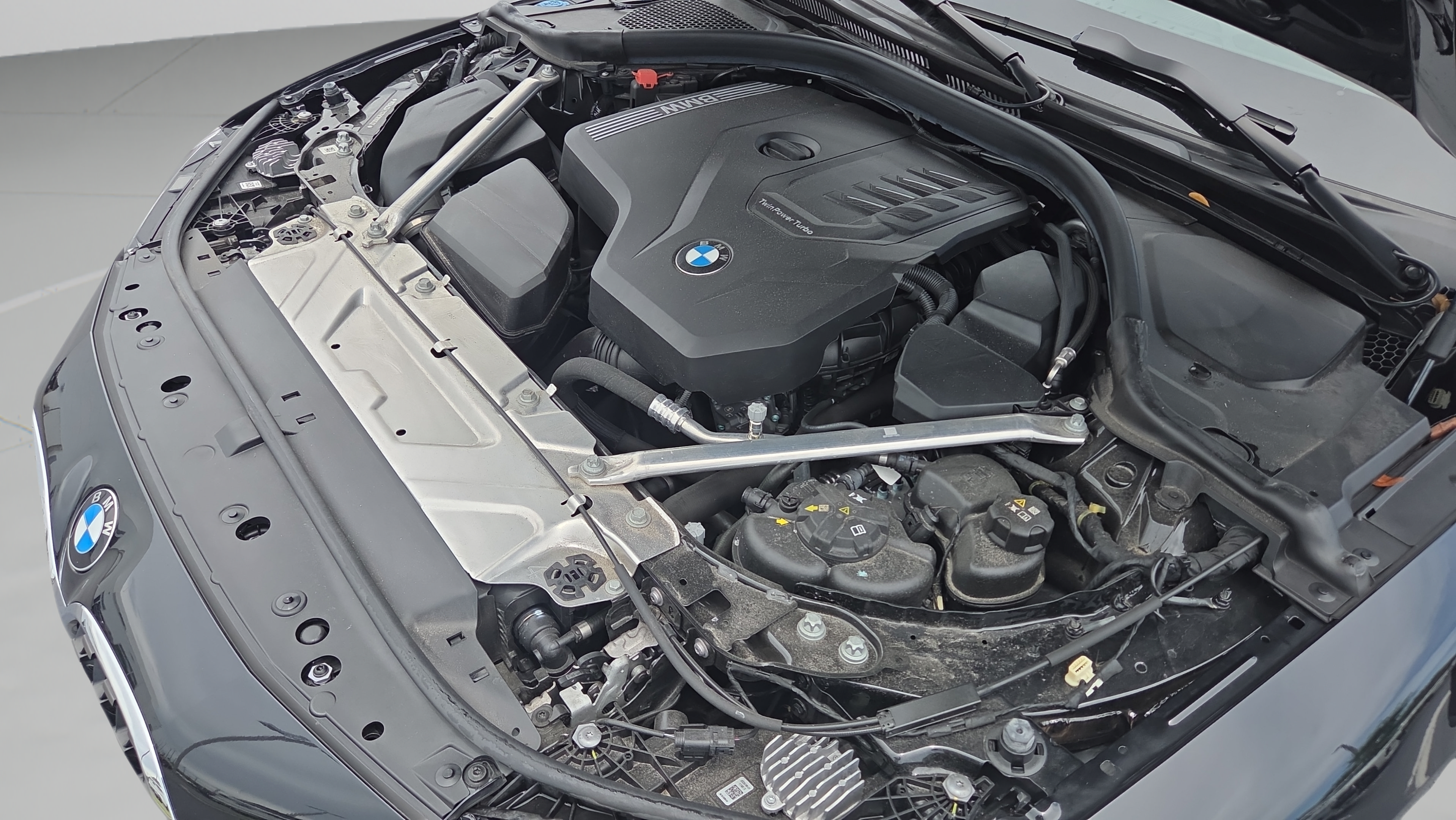 Used 2024 BMW 430i Convertible w/ Premium Package RWD image 18