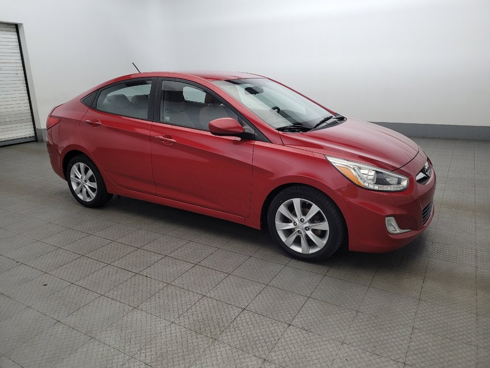 Used 2014 Hyundai Accent GLS w/ Option Group 2 image 11