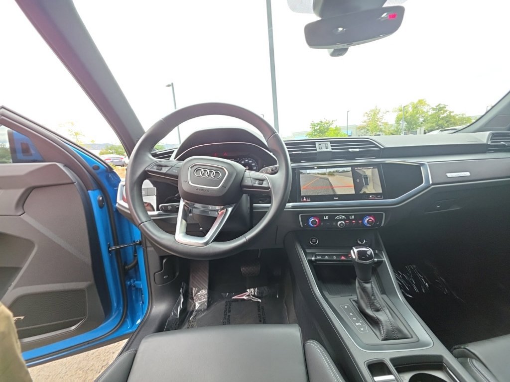 Used 2023 Audi Q3 2.0T Premium Plus w/ Premium Plus Package AWD/4WD image 13