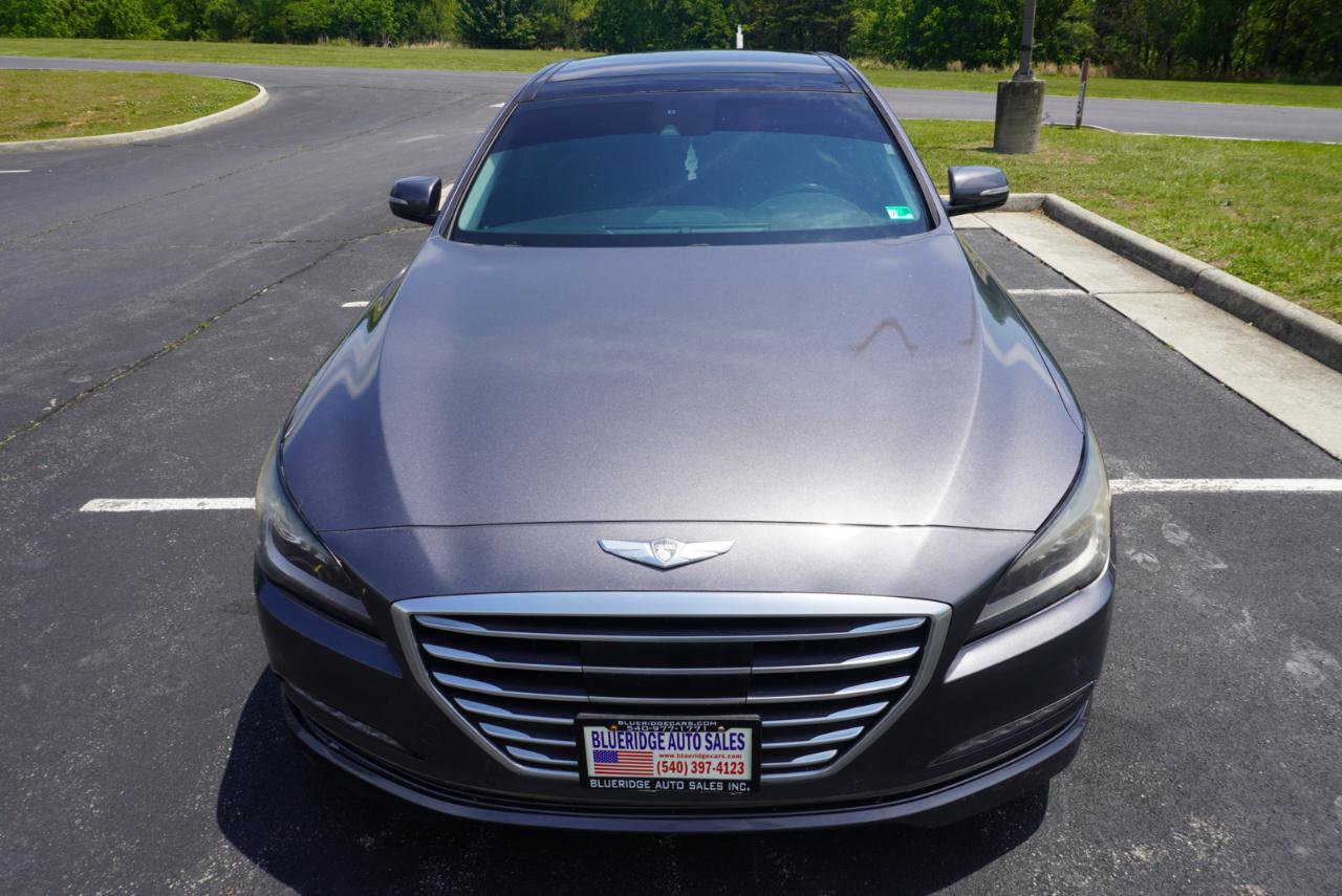 Used 2015 Hyundai Genesis 5.0 RWD image 20