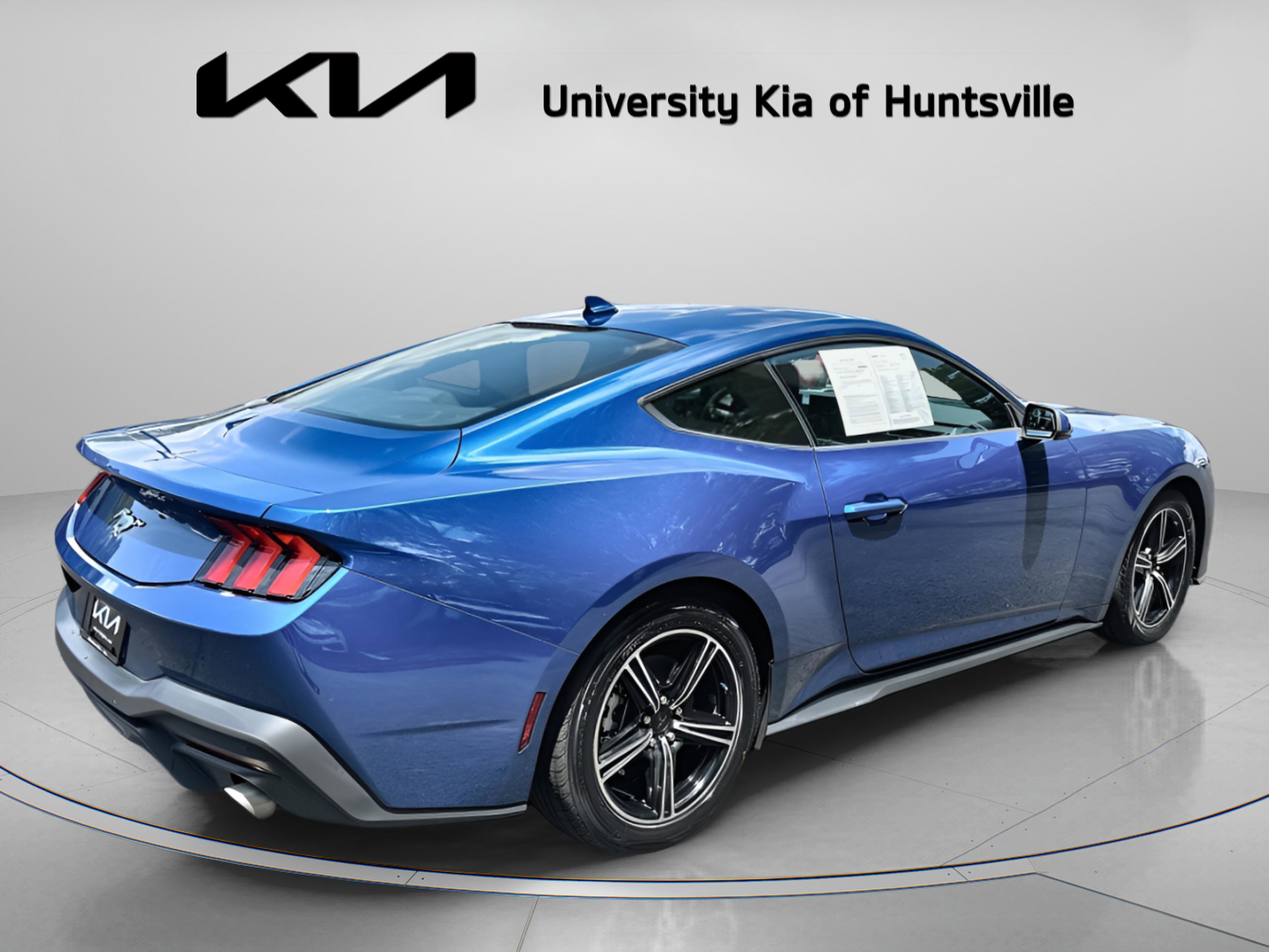 Used 2024 Ford Mustang Coupe RWD image 8