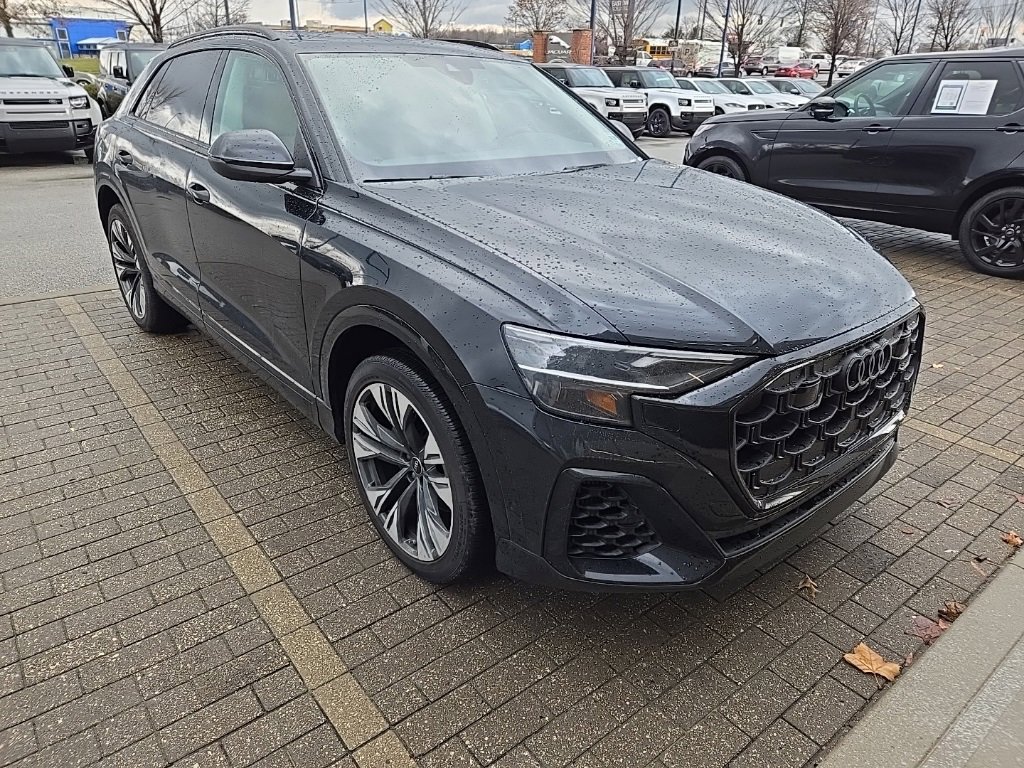 Used 2025 Audi Q8 Premium Plus image 3