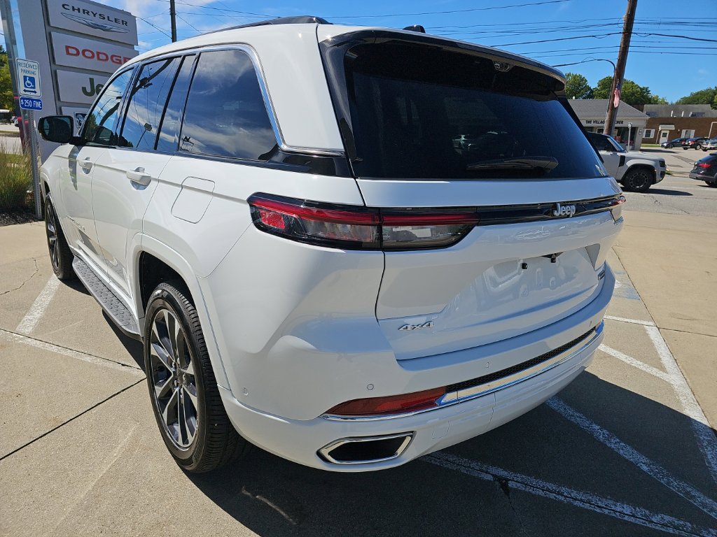 Certified 2025 Jeep Grand Cherokee Overland w/ Adv Protech Group III AWD/4WD image 13