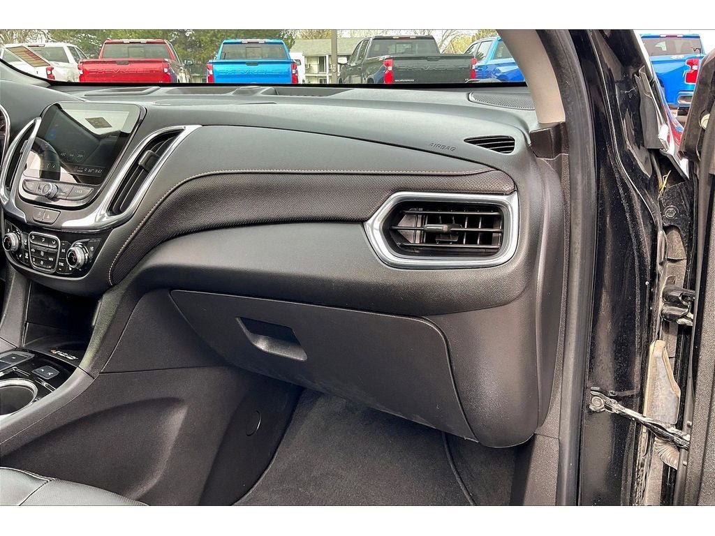 Used 2023 Chevrolet Equinox Premier AWD/4WD image 18