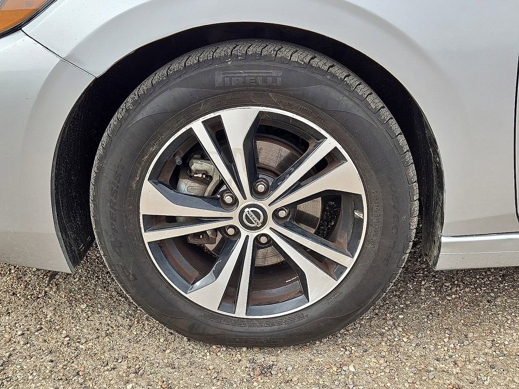 Used 2023 Nissan Sentra SV image 11