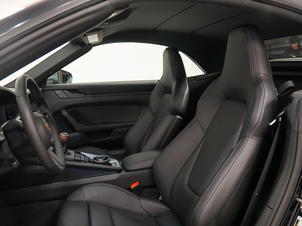New 2026 Porsche 911 Carrera T RWD image 16