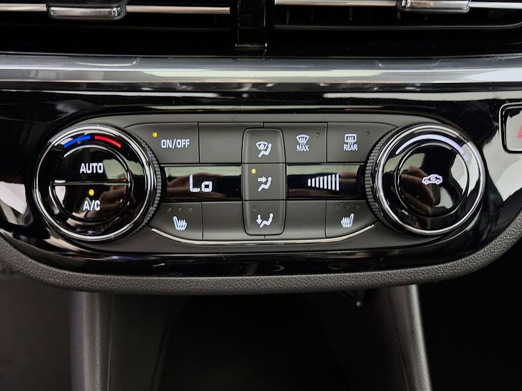 New 2025 Buick Envista Sport Touring w/ Convenience I Package image 15