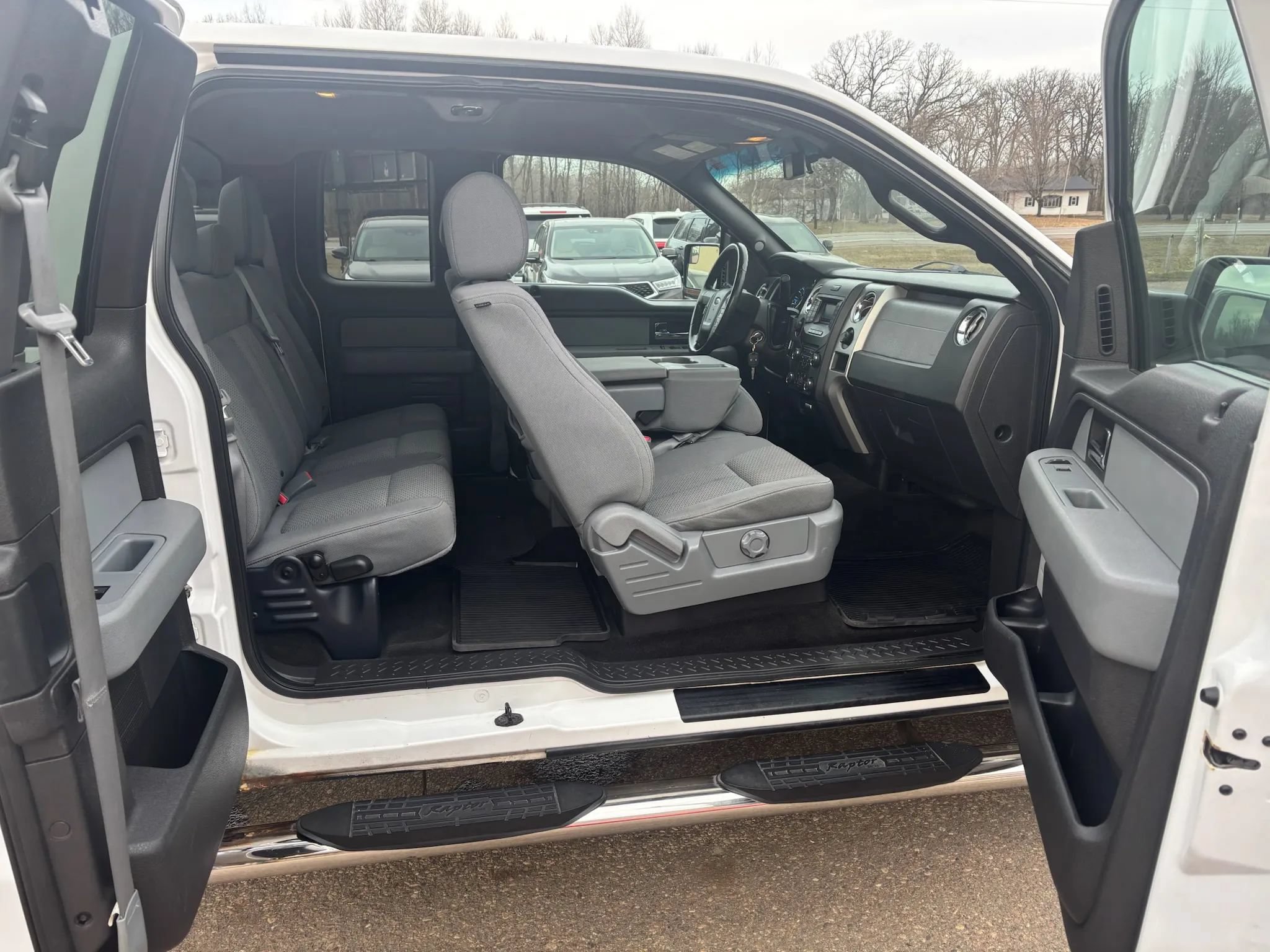 Used 2014 Ford F150 XLT w/ XLT Convenience Package AWD/4WD image 25