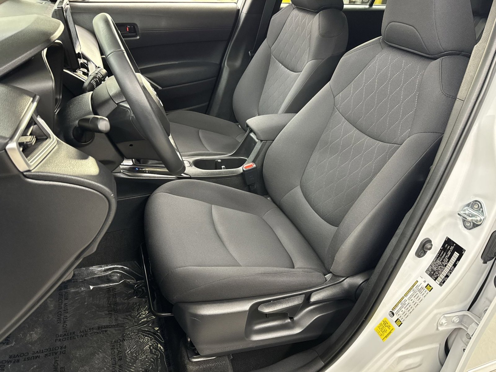 Used 2023 Toyota Corolla Cross LE image 17