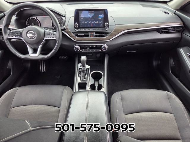 Used 2024 Nissan Altima 2.5 SV FWD image 13