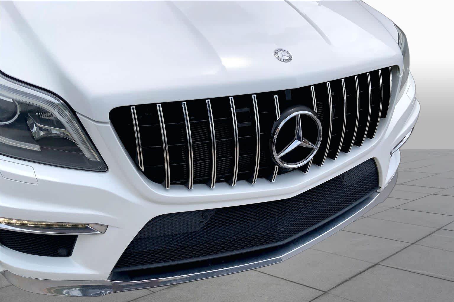 Used 2014 Mercedes-Benz GL 550 4MATIC image 30