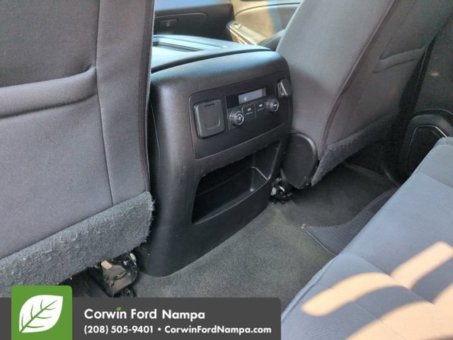 Used 2017 Chevrolet Suburban LS RWD image 27