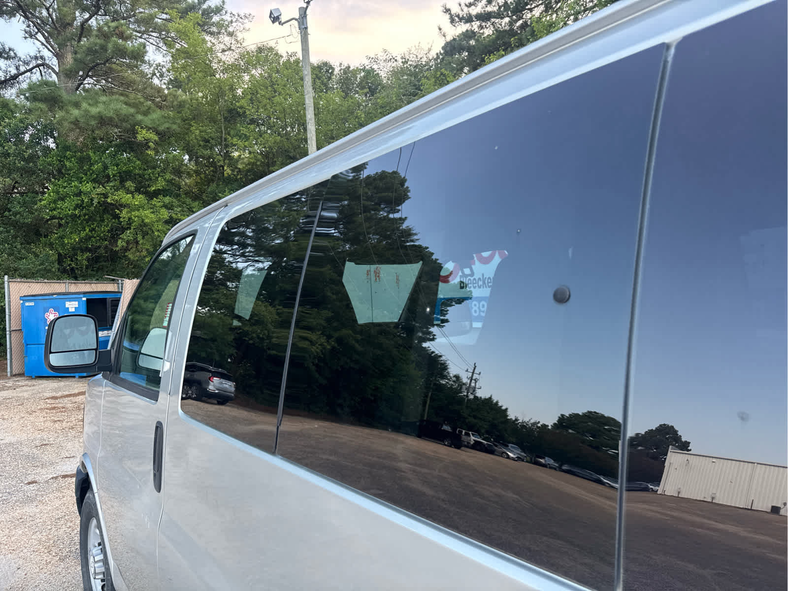 Used 2010 Chevrolet Express 3500 LS RWD image 16