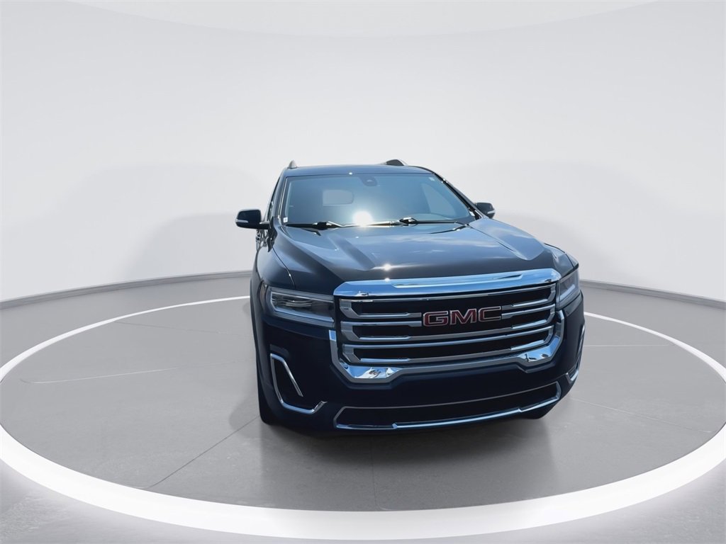 Used 2023 GMC Acadia SLE w/ Driver Convenience Package image 3
