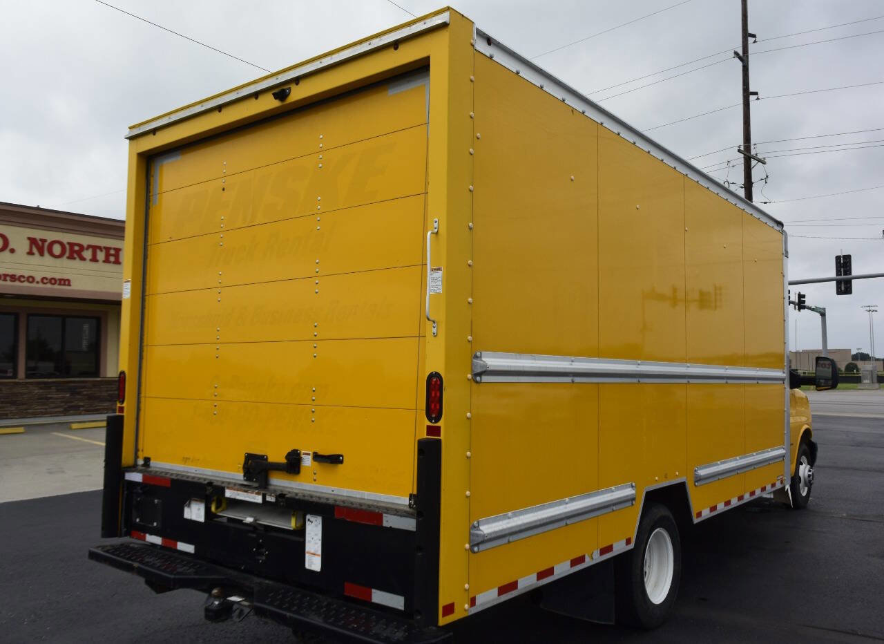 Used 2021 GMC Savana 3500 Extended w/ Power Convenience Package image 5