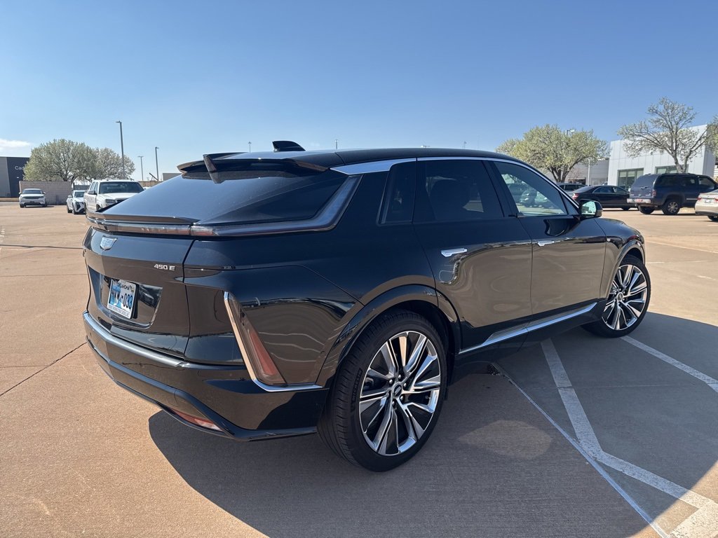 Used 2023 Cadillac Lyriq 2WD image 6