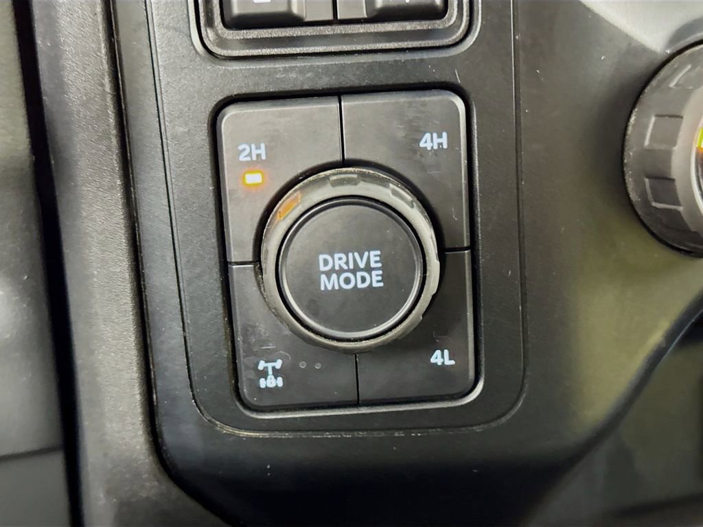 Used 2023 Ford F350 XLT AWD/4WD image 16